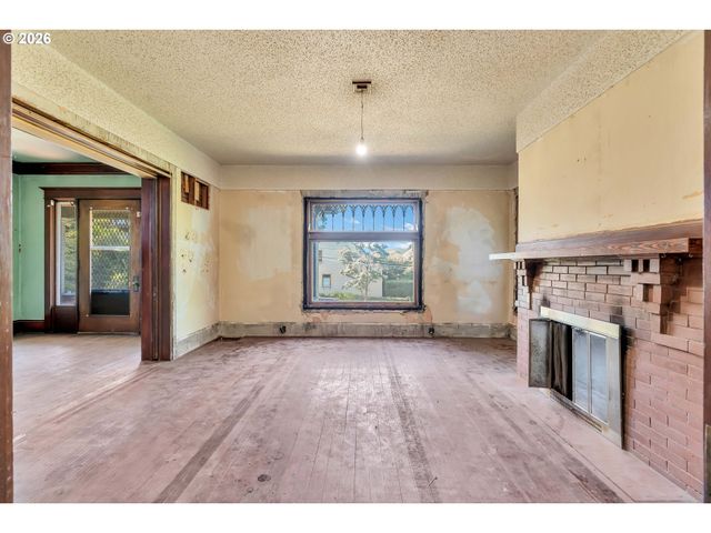 1515 Se MAIN St, Portland, OR 97214