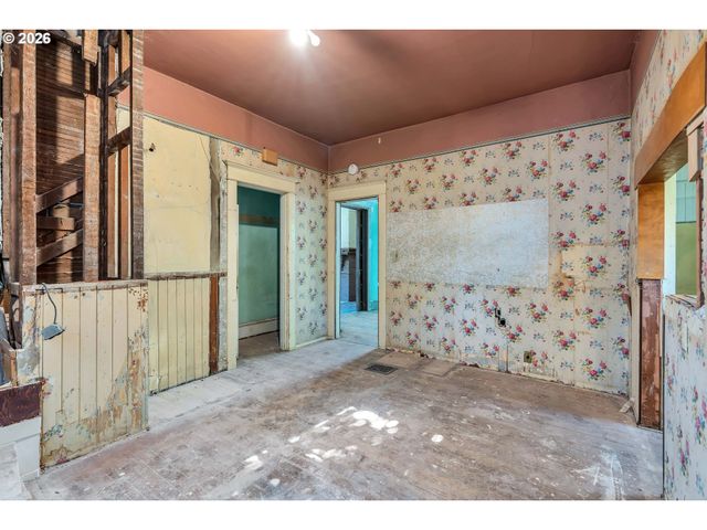 1515 Se MAIN St, Portland, OR 97214
