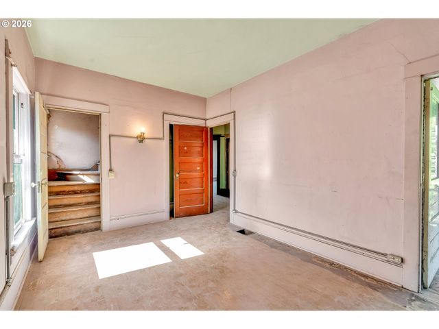 1515 Se MAIN St, Portland, OR 97214
