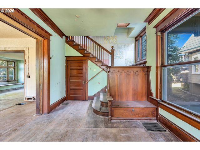 1515 Se MAIN St, Portland, OR 97214
