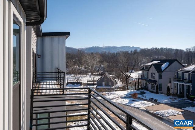 1011 STONEHENGE AVE EXT, Charlottesville, VA 22902