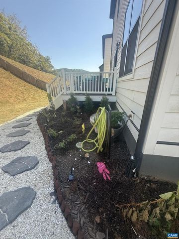 1011 STONEHENGE AVE EXT, Charlottesville, VA 22902