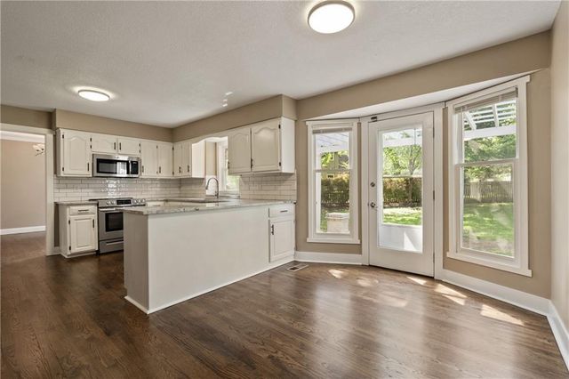 15125 W 84th Street, Lenexa, KS 66219