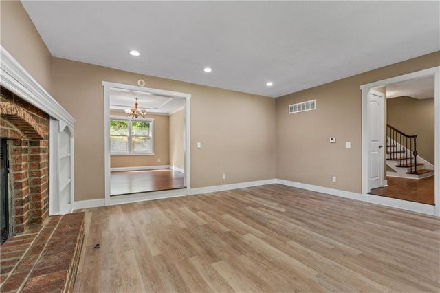 15125 W 84th Street, Lenexa, KS 66219