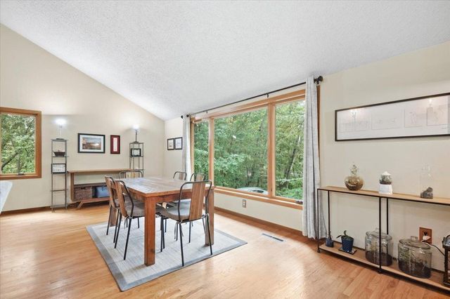 6214 Knollwood Drive, Oregon, WI 53575