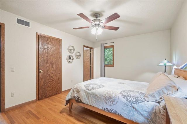 6214 Knollwood Drive, Oregon, WI 53575