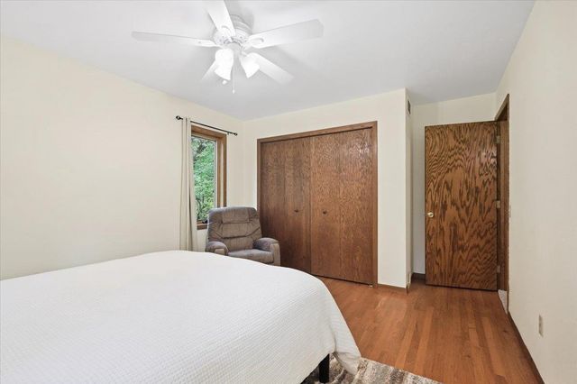 6214 Knollwood Drive, Oregon, WI 53575