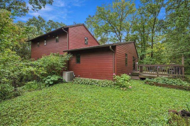 6214 Knollwood Drive, Oregon, WI 53575