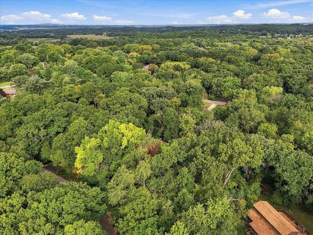 6214 Knollwood Drive, Oregon, WI 53575