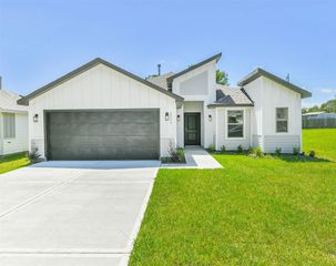 2835 14th Street, Hempstead, TX 77445