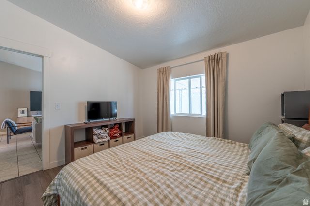 17 W TINY WOOD DR, Sandy, UT 84070