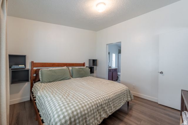 17 W TINY WOOD DR, Sandy, UT 84070