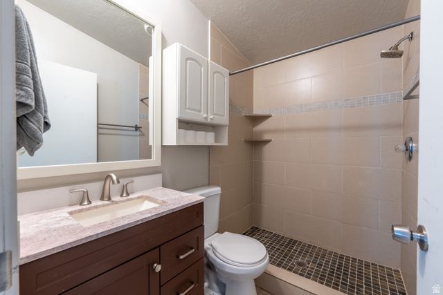 17 W TINY WOOD DR, Sandy, UT 84070