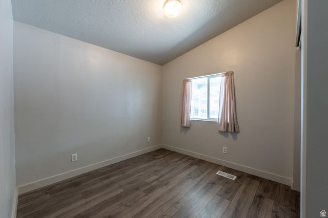 17 W TINY WOOD DR, Sandy, UT 84070