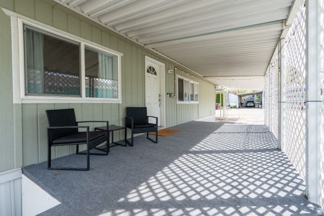 17 W TINY WOOD DR, Sandy, UT 84070