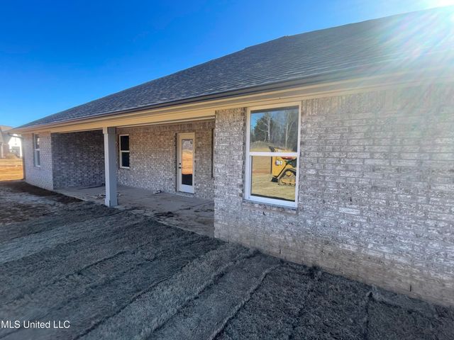 214 Farley Road, Byhalia, MS 38611