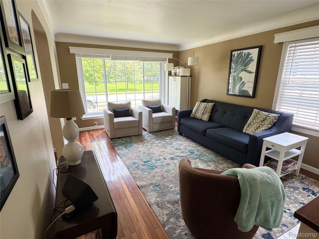 4235 Bacon Avenue, Berkley, MI 48072