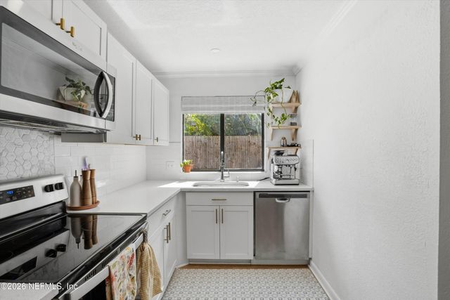 5811 ATLANTIC Boulevard 177, Jacksonville, FL 32207