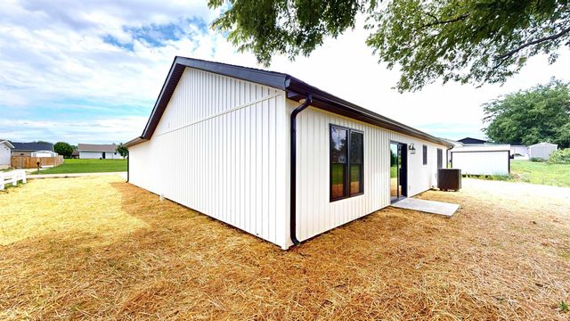 328 Ranger Lane, Dale, IN 47523