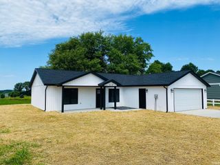 328 Ranger Lane, Dale, IN 47523