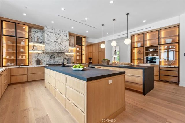 5373 JED SMITH Road, Hidden Hills, CA 91302