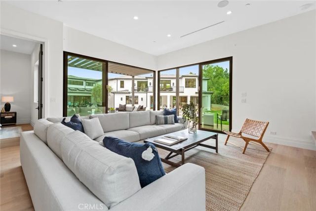 5373 JED SMITH Road, Hidden Hills, CA 91302