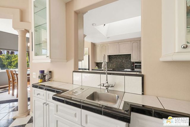 431 Desert Lakes Drive, Palm Springs, CA 92264