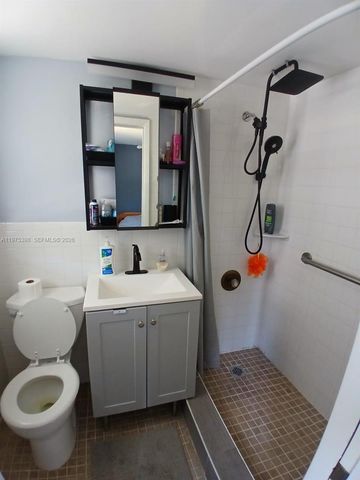 901 N Birch Rd 9B, Fort Lauderdale, FL 33304