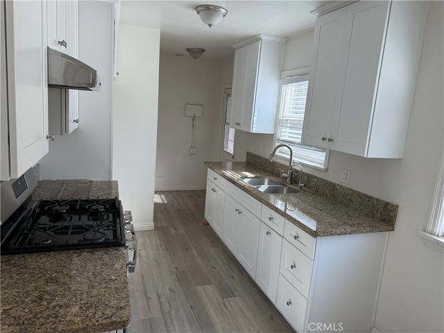 706 Lindaraxa Park Street, Alhambra, CA 91801
