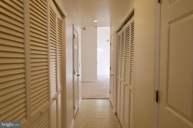 28 PALMER SQ, Beverly, NJ 08010