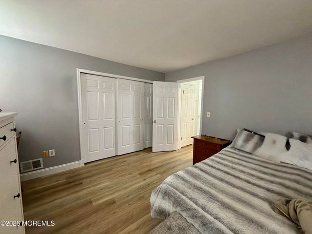 1 Gait Court, Tinton Falls, NJ 07753
