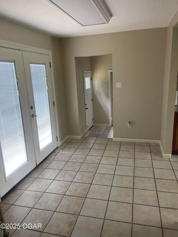 1701 S Kenser Road, Joplin, MO 64801