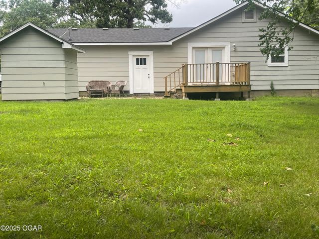 1701 S Kenser Road, Joplin, MO 64801