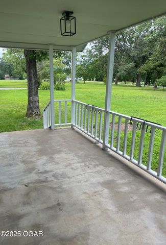 1701 S Kenser Road, Joplin, MO 64801