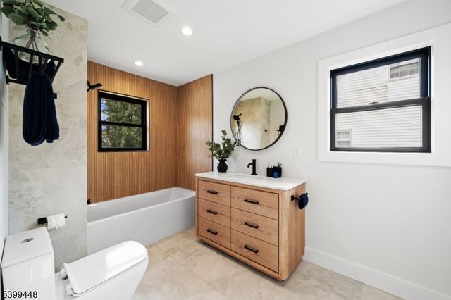 108 Harrington Rd, Clifton City, NJ 07012