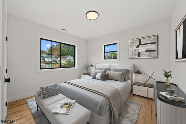 108 Harrington Rd, Clifton City, NJ 07012