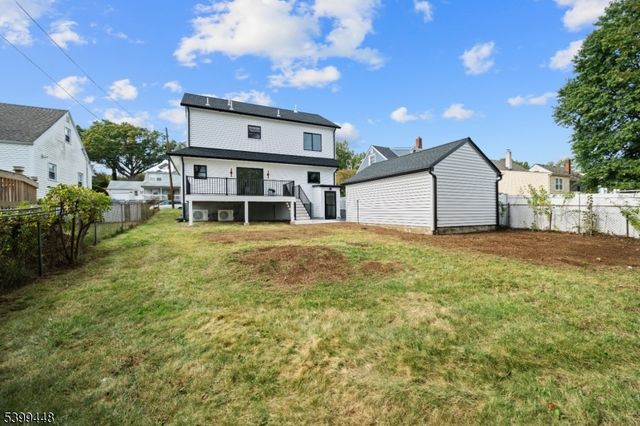 108 Harrington Rd, Clifton City, NJ 07012