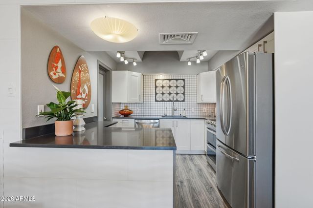 6502 N Central Avenue C301, Phoenix, AZ 85012