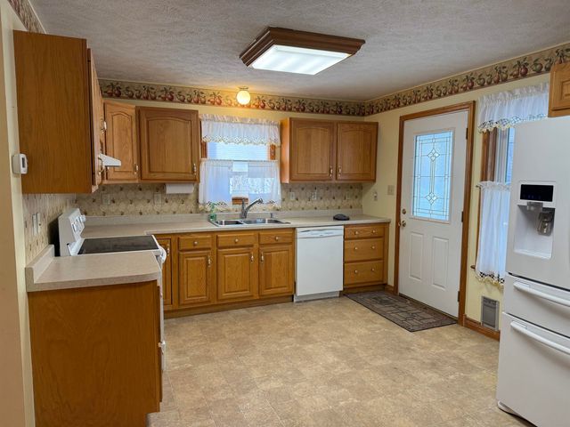 75 Decatur Street, Highgate, VT 05459