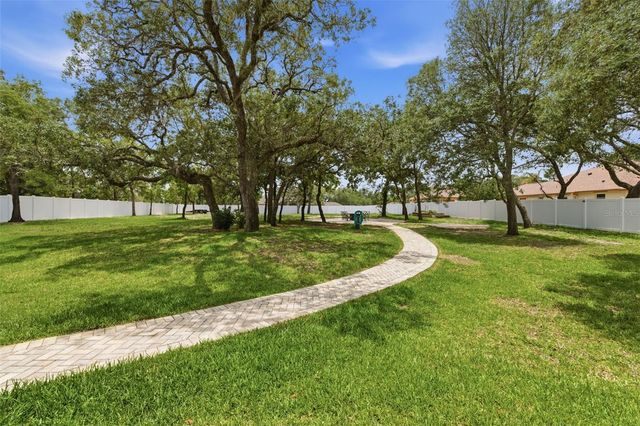 11145 MOUNTAIN MOCKINGBIRD RD, Weeki Wachee, FL 34614