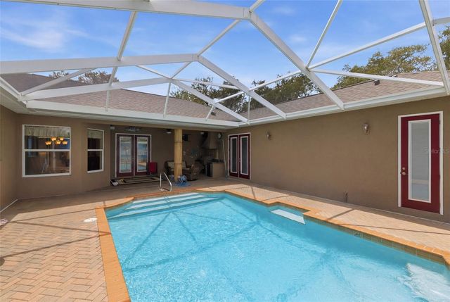11145 MOUNTAIN MOCKINGBIRD RD, Weeki Wachee, FL 34614