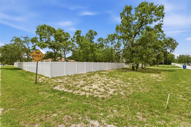 11145 MOUNTAIN MOCKINGBIRD RD, Weeki Wachee, FL 34614