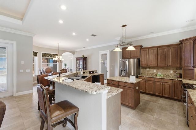 11145 MOUNTAIN MOCKINGBIRD RD, Weeki Wachee, FL 34614