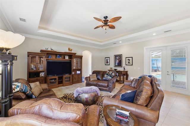 11145 MOUNTAIN MOCKINGBIRD RD, Weeki Wachee, FL 34614