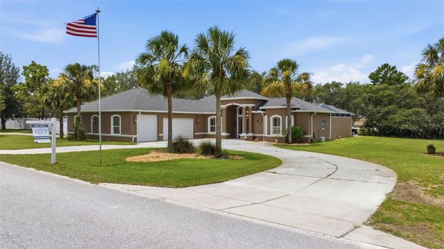 11145 MOUNTAIN MOCKINGBIRD RD, Weeki Wachee, FL 34614
