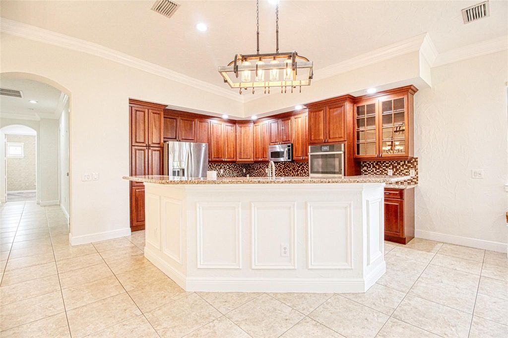 Image 22 of property listing at 7645 Old Thyme Ct 6B, Parkland, FL 33076