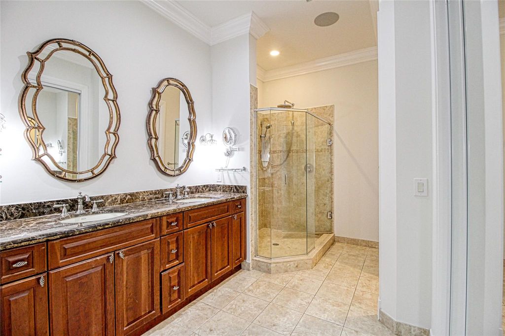 Image 28 of property listing at 7645 Old Thyme Ct 6B, Parkland, FL 33076