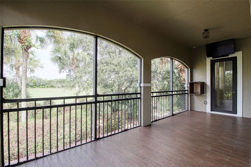 Image 32 of property listing at 7645 Old Thyme Ct 6B, Parkland, FL 33076