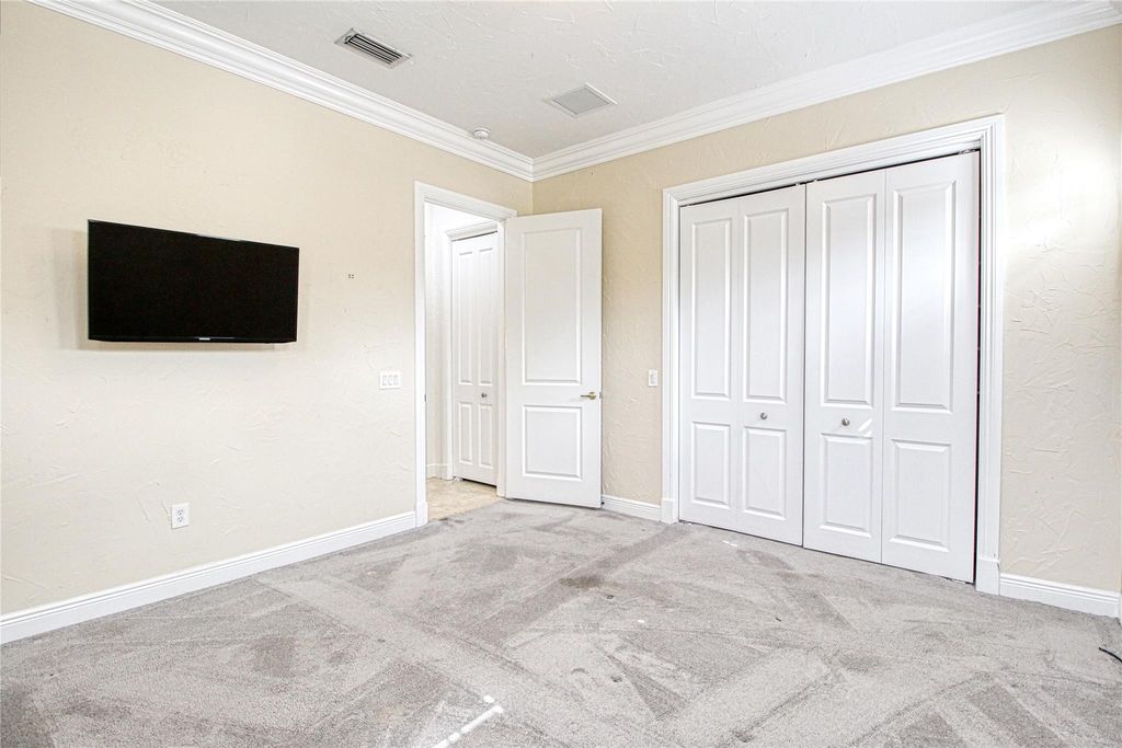 Image 7 of property listing at 7645 Old Thyme Ct 6B, Parkland, FL 33076