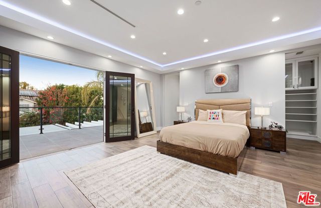 14817 Otsego Street, Sherman Oaks, CA 91403